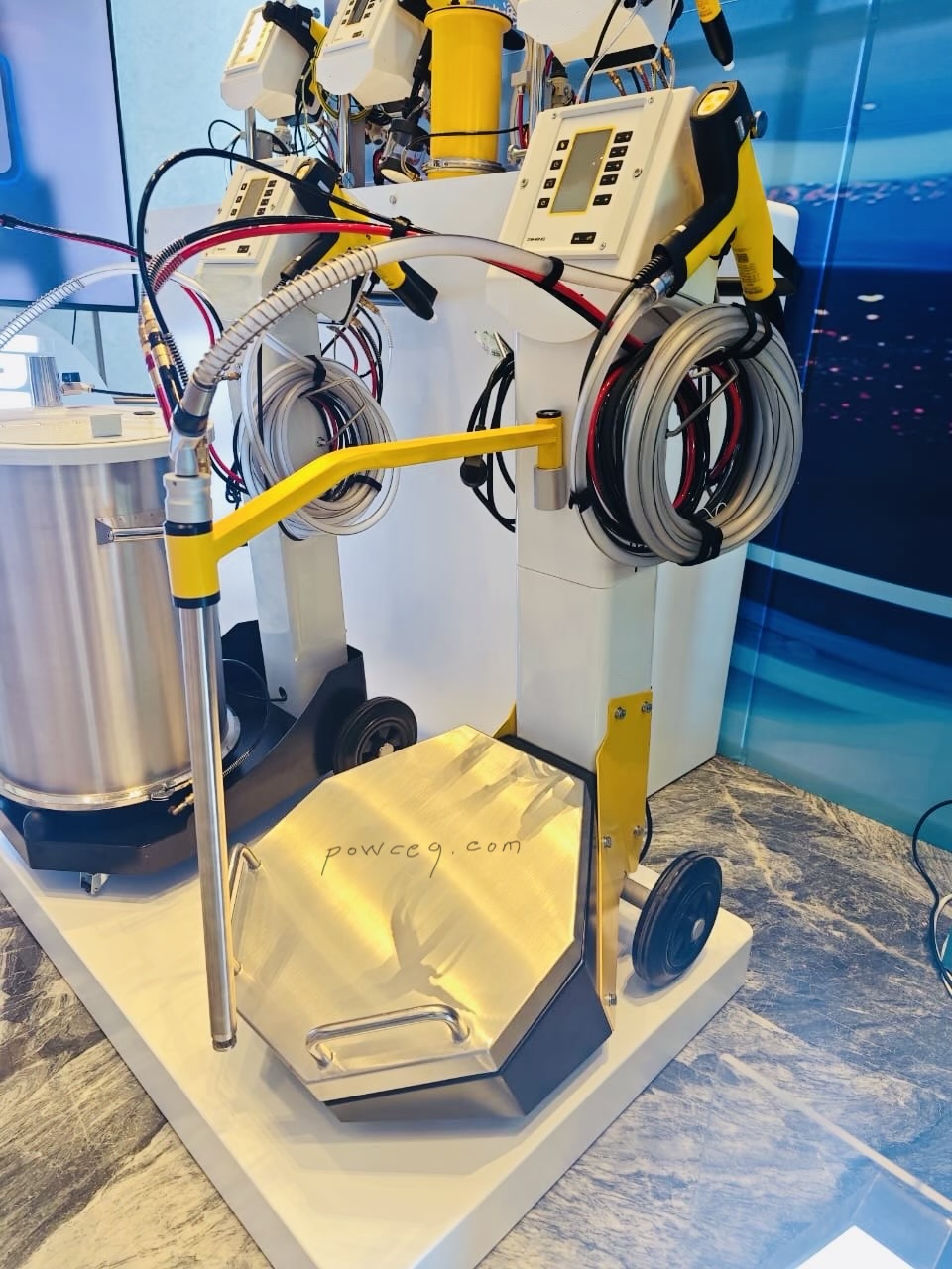 Professional powder coating spray gun Professional powder coating spray gun system for industrial finishing